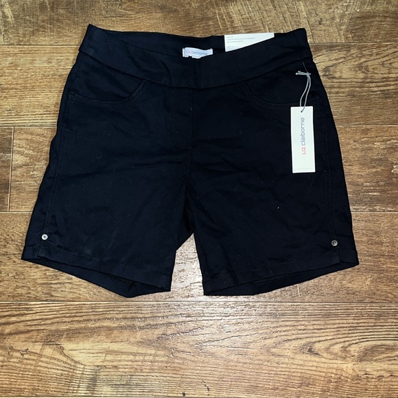 LIZ CLAIBORNE PULL ON AMBER SHORTS - Picture 2 of 7